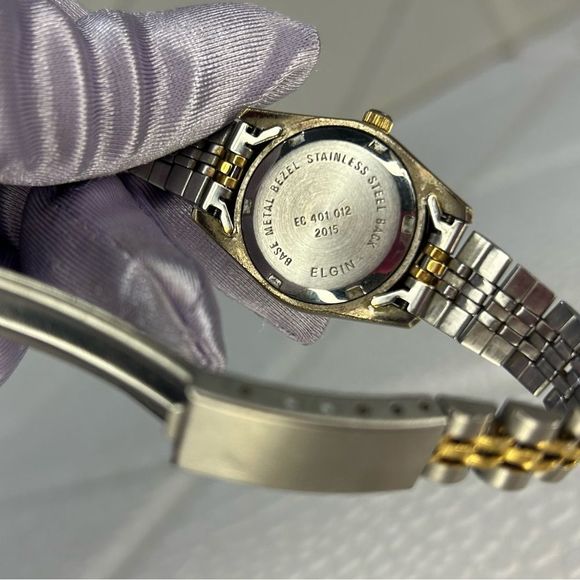 Elon Stainless Steel Water Resistant Quartz Watch - Picture 10 of 10